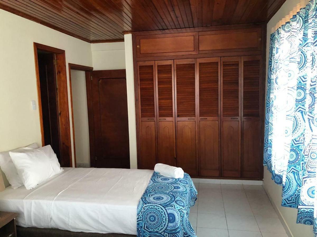 ホテル Old Sailors North End San Andrés エクステリア 写真