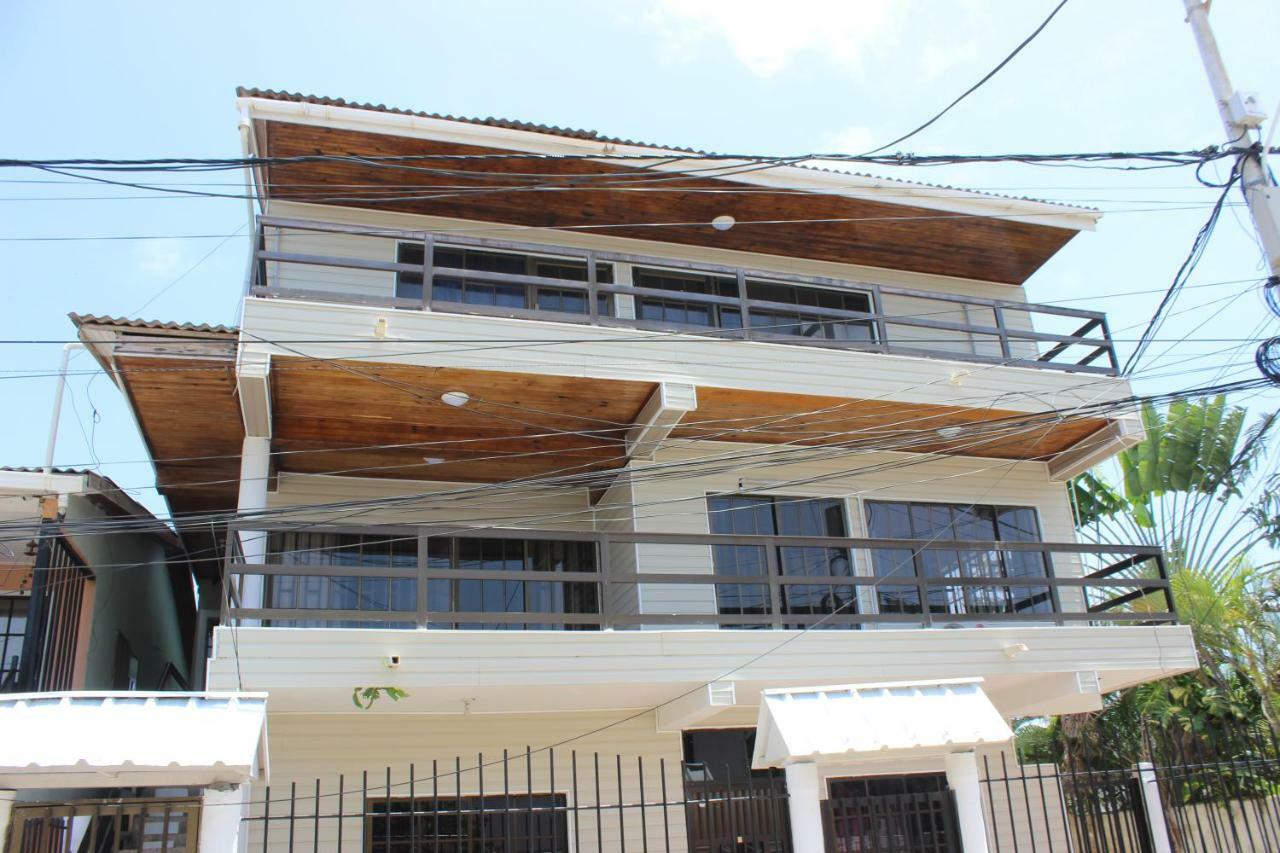ホテル Old Sailors North End San Andrés エクステリア 写真